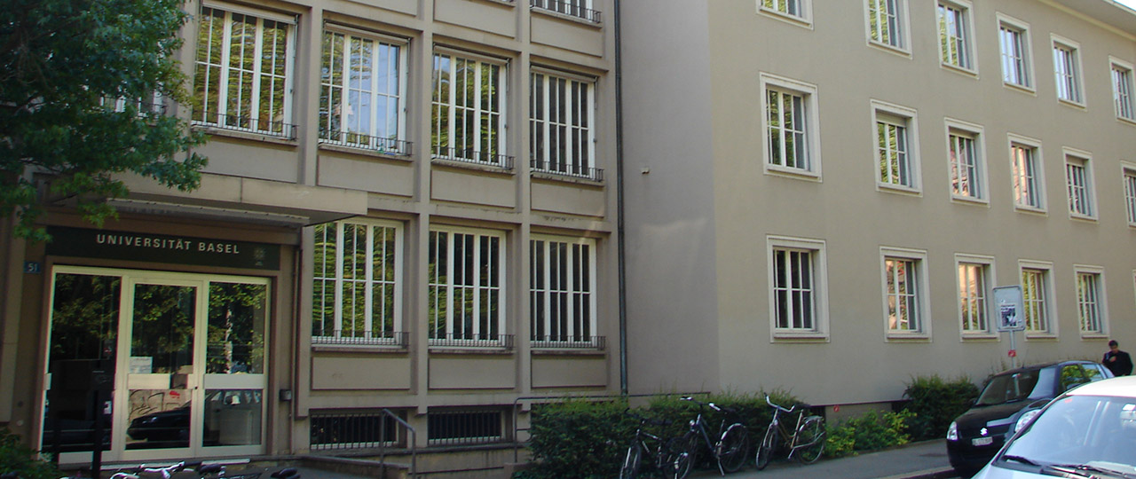 Gebäude Maiengasse 1